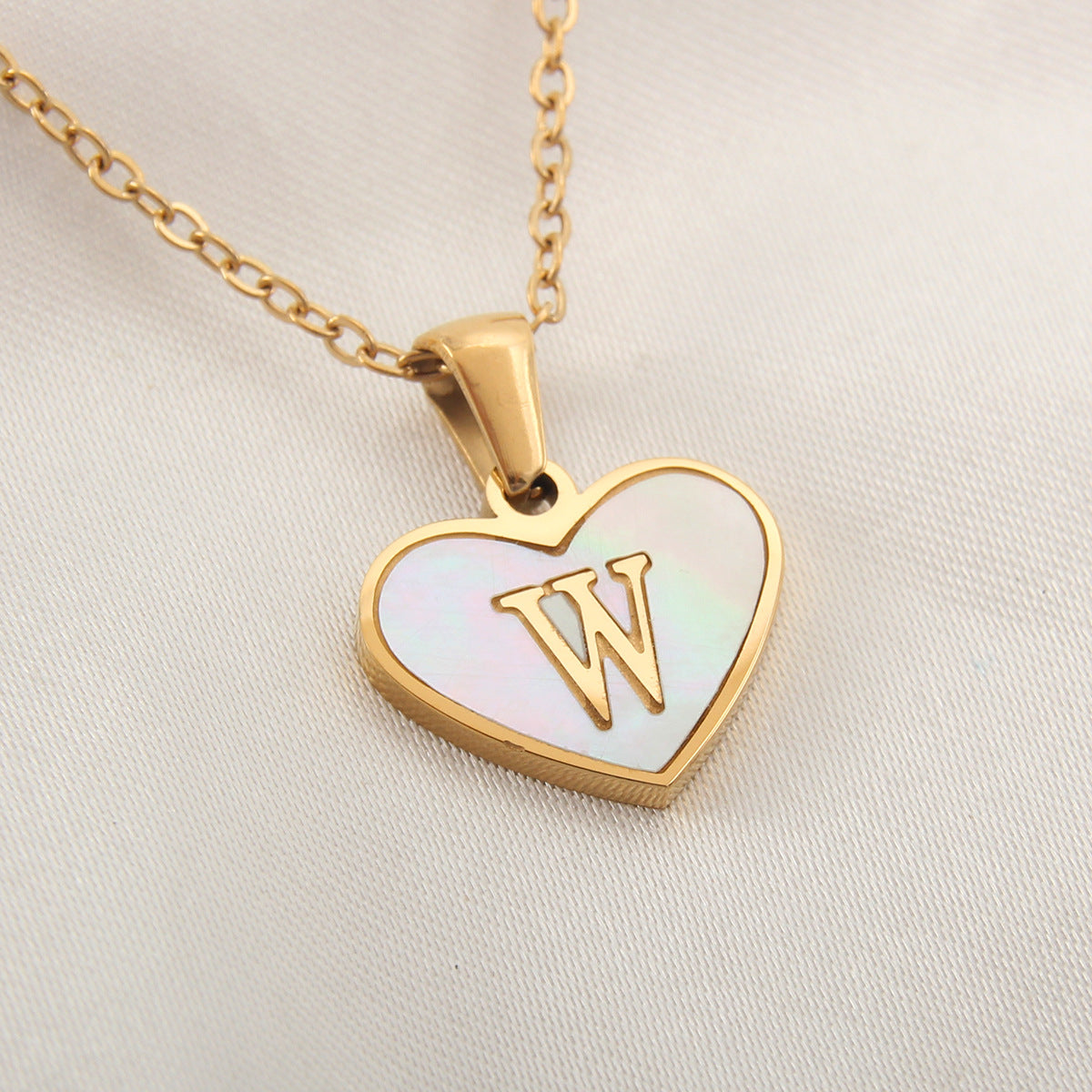 Personalized Heart Letter Necklace – Elegant Initial Pendant for Women