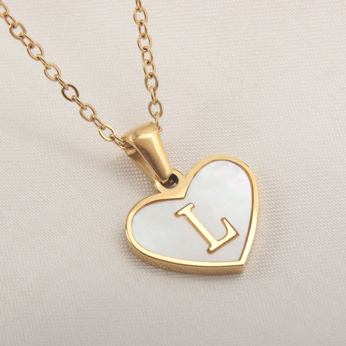 Personalized Heart Letter Necklace – Elegant Initial Pendant for Women