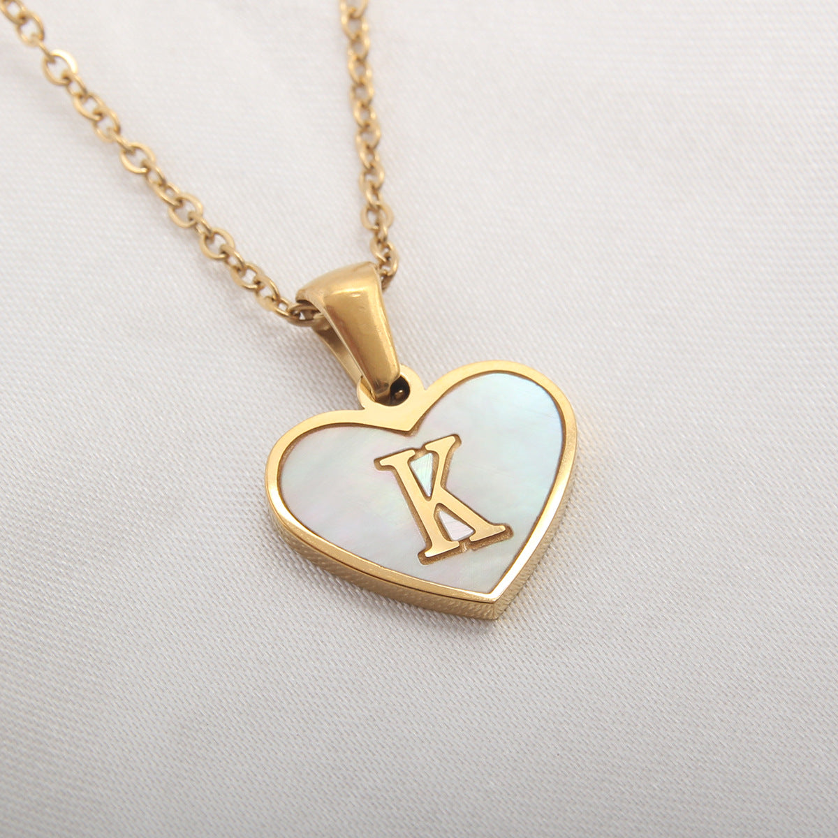 Personalized Heart Letter Necklace – Elegant Initial Pendant for Women